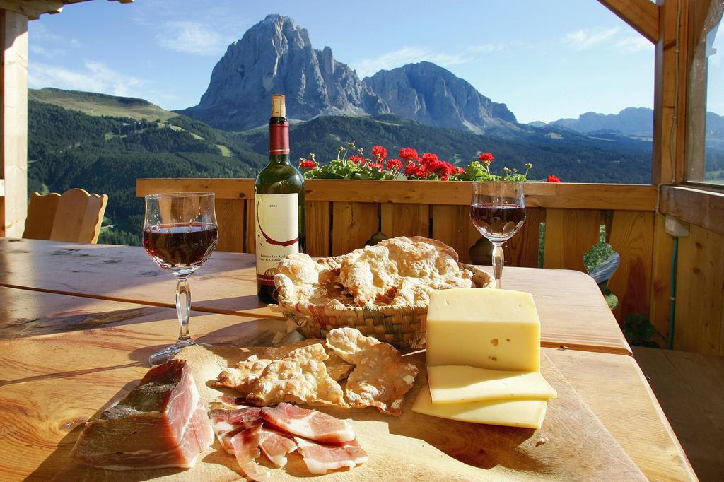 Apartments La Baita Santa Cristina Val Gardena Екстер'єр фото